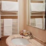 Grand Elite Hotel