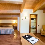 Grand Elite Hotel