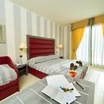 Hotel Grand Elite 3*