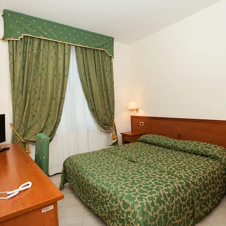 酒店 精华大酒店 3*