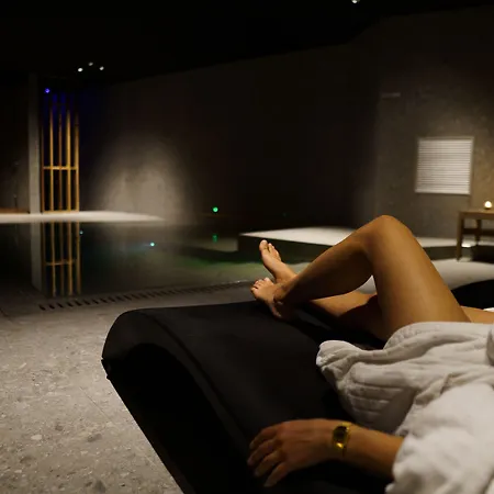 Grand Elite Hotel
