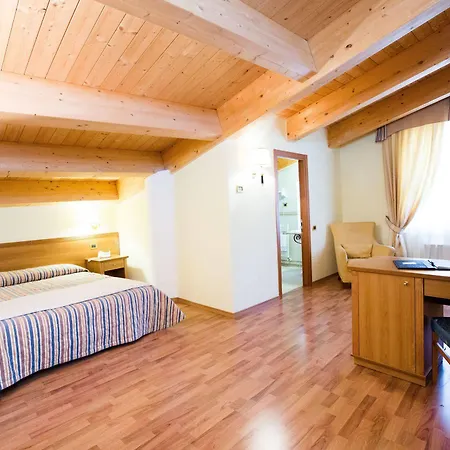 Hotel Grand Elite